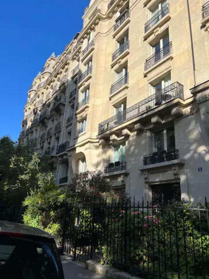 Superbe Appartement Vue Sur La Tour Eiffel Paris Exterior foto